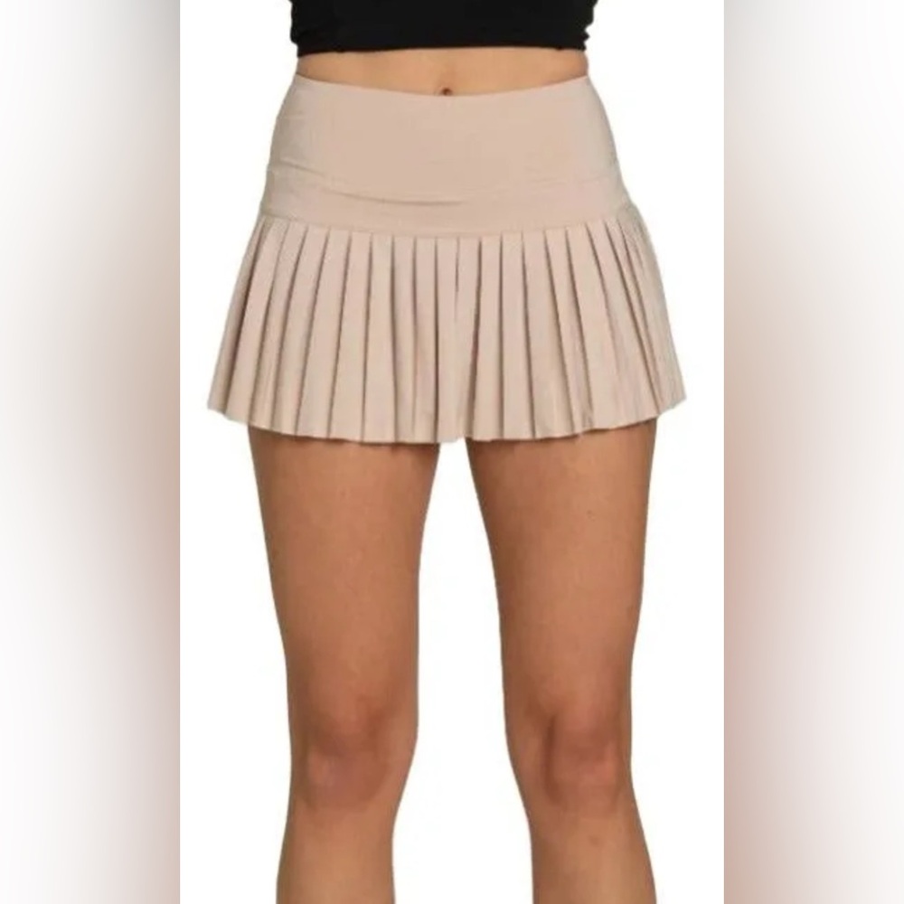 Beige Pleated Gold Hinge Athletic Skort